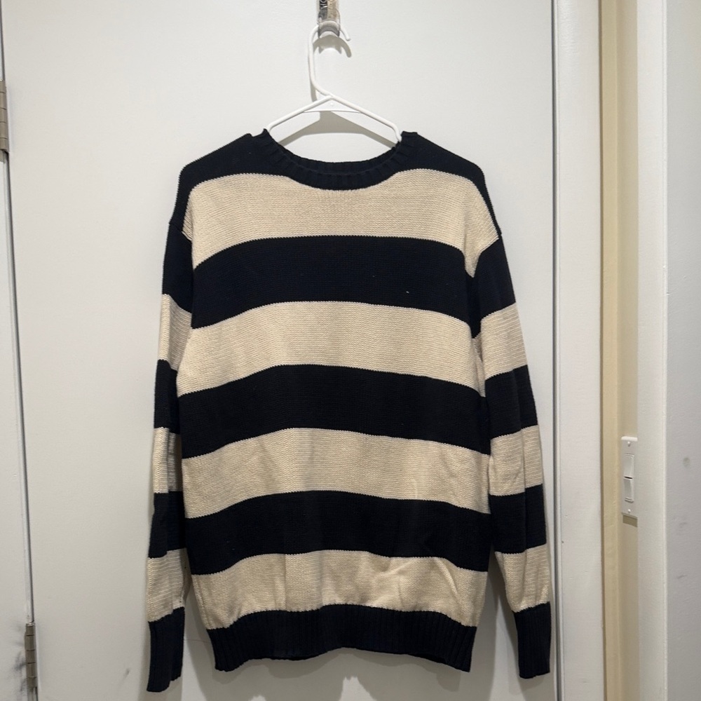 Brandy Melville Black and Cream Striped Crewneck Sweater
